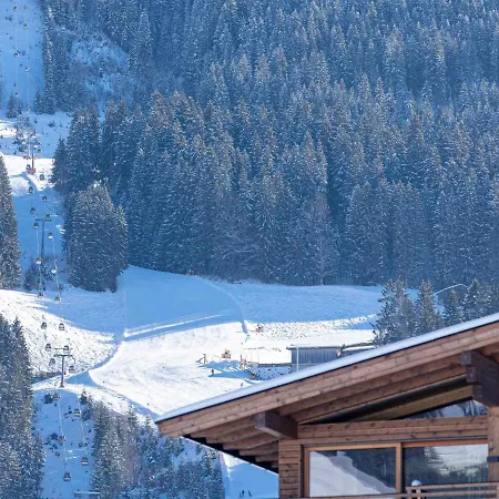 Luxury With Sauna, Lift Within Walking Distance *